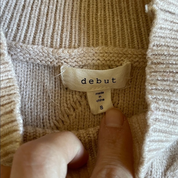 Debut Cream Cable Knit Sleeveless Turtleneck Sweater - Picture 10 of 11